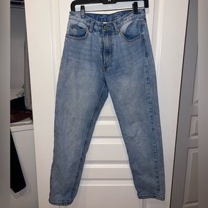 Brandy Melville/ J Galt classic high rise, straight leg blue jeans